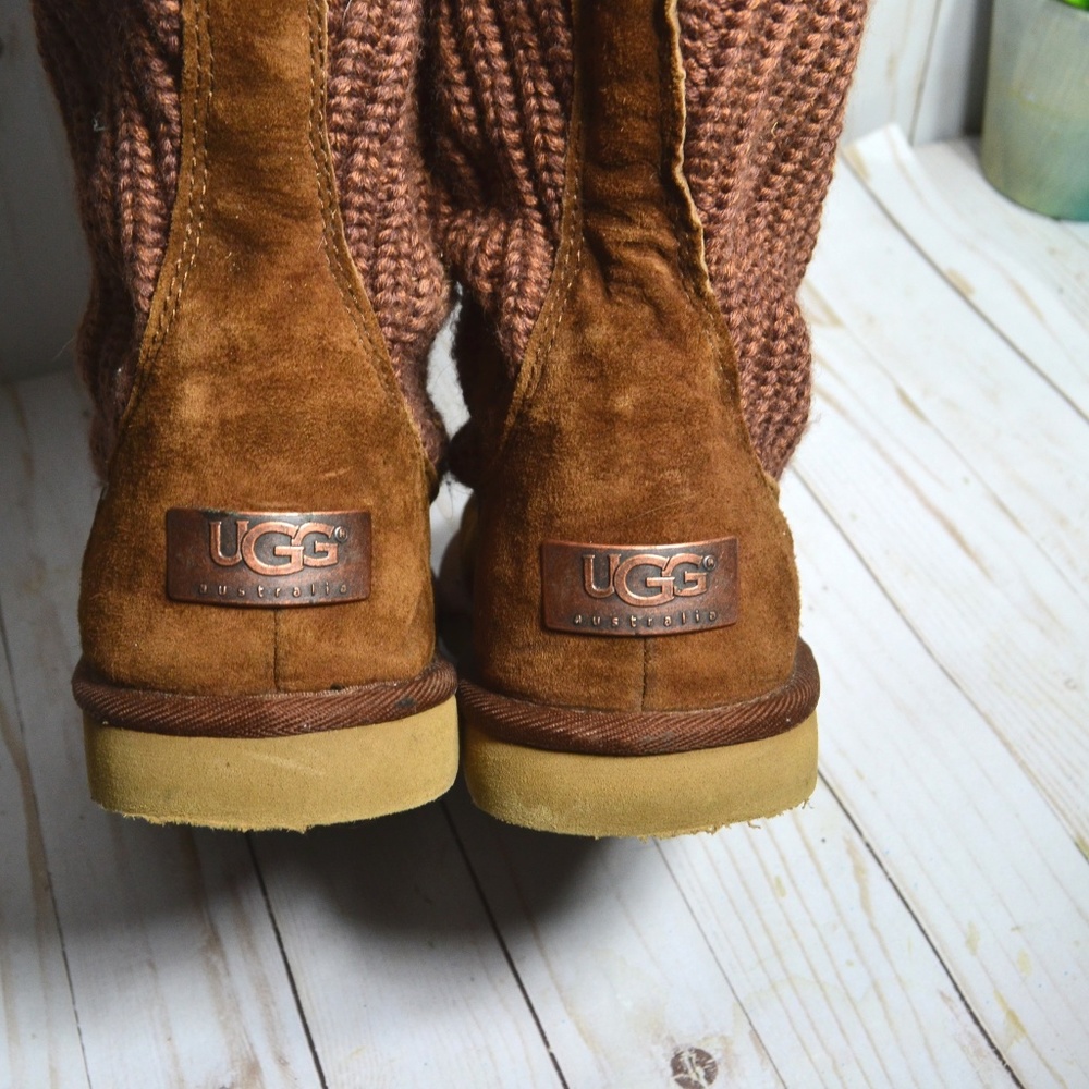 UGG 5124 SUBURB Sweater Suede BOOTS - Picture 5 of 7